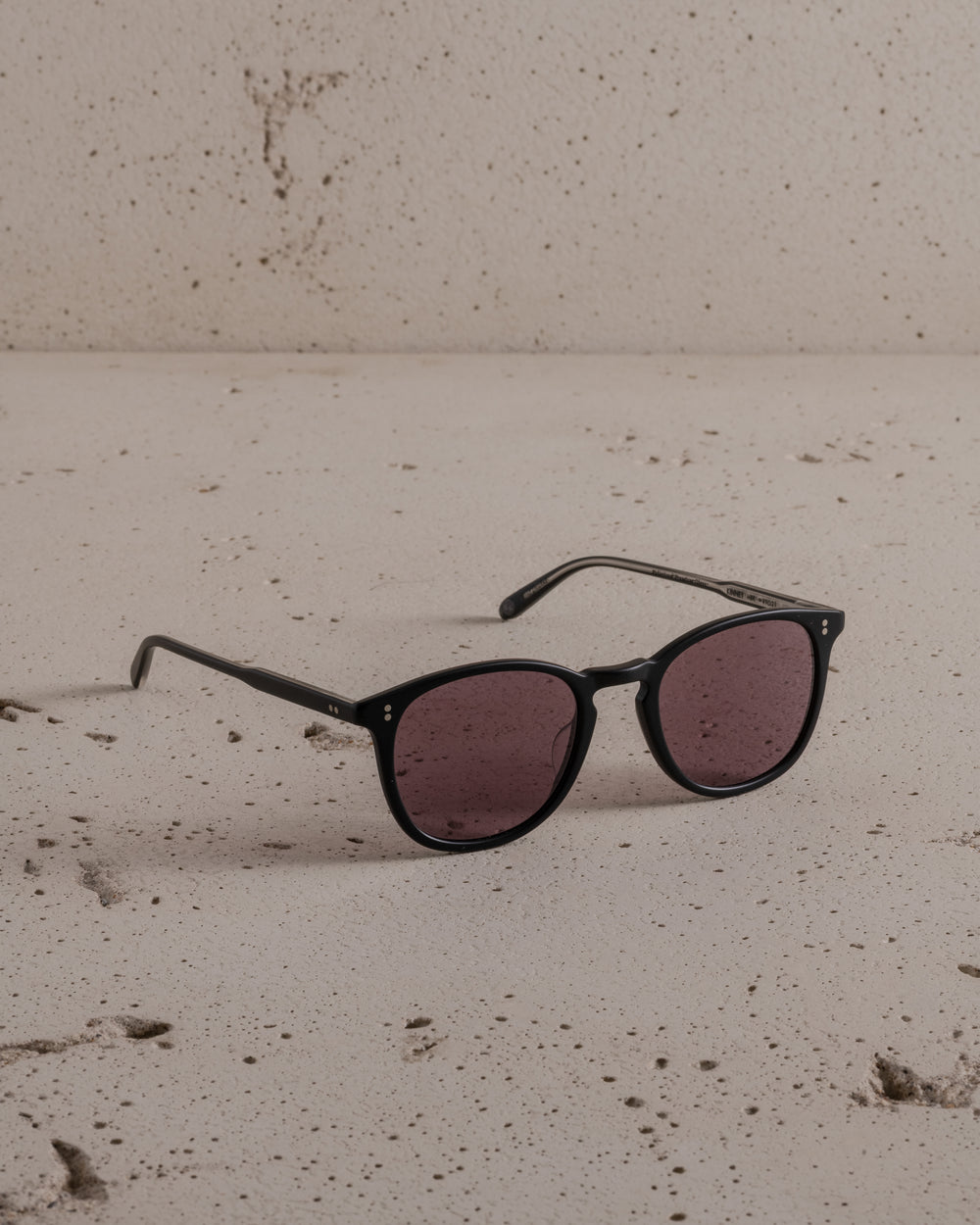 Kinney Sun Matte Black / Semi-Flat Pure Acai Polar