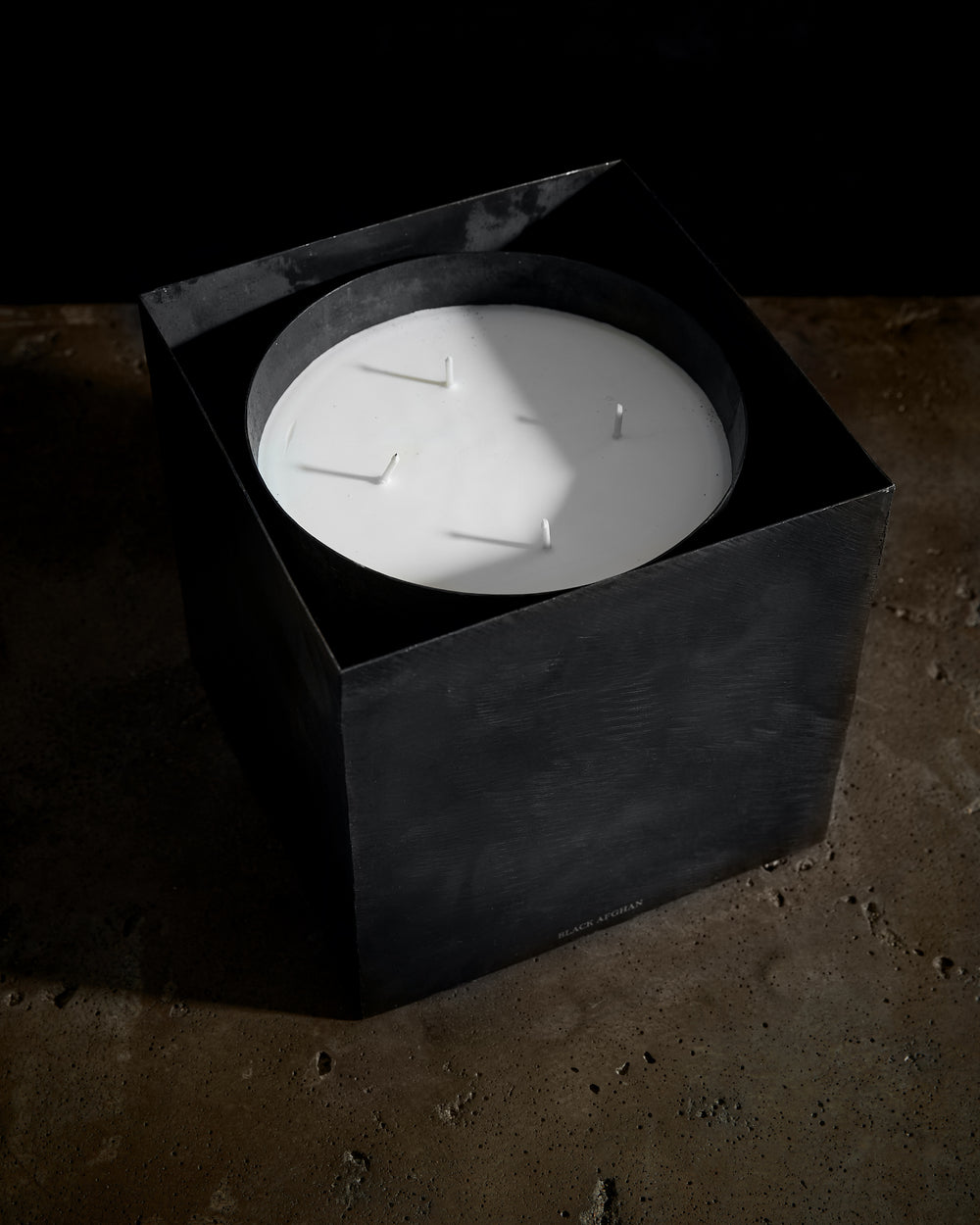 Vestimentale Candle Black Afghan Large (3.5kg)