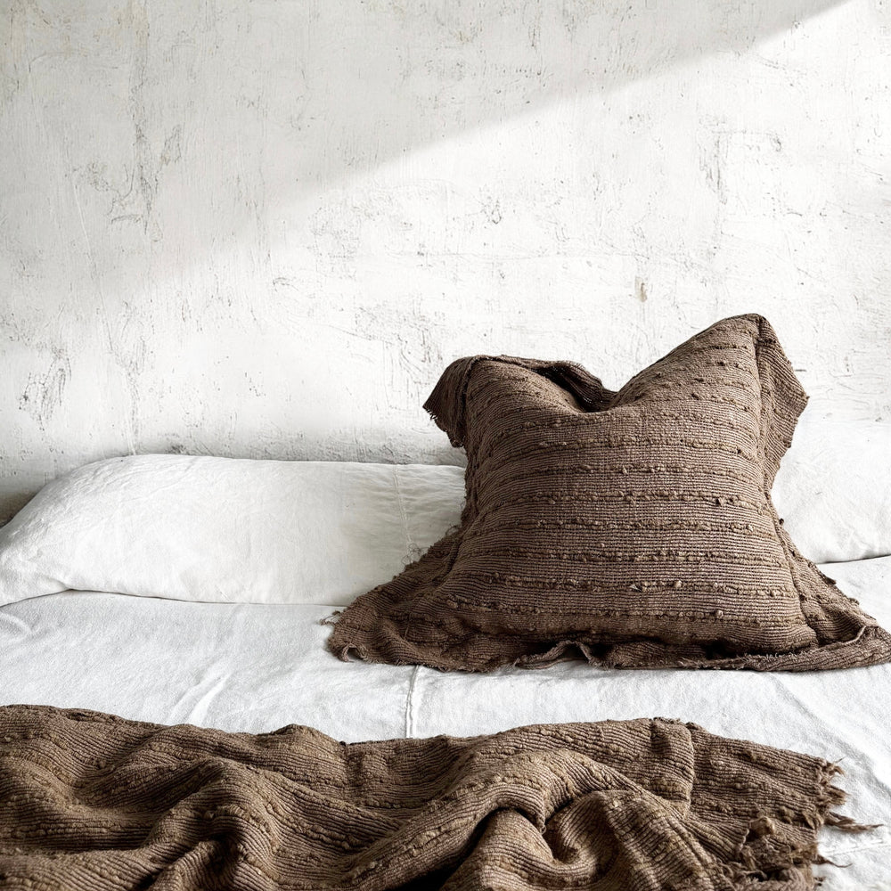 Scatter w/ Flange Nomad Silk Ash Brown 50cm