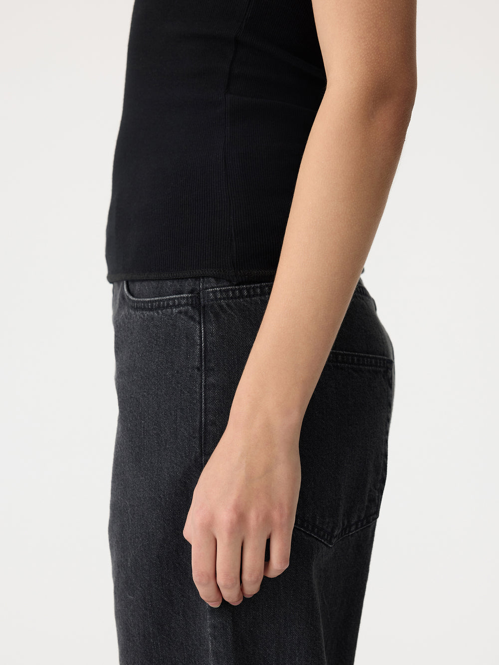 Low Scooped Rib Tank Black