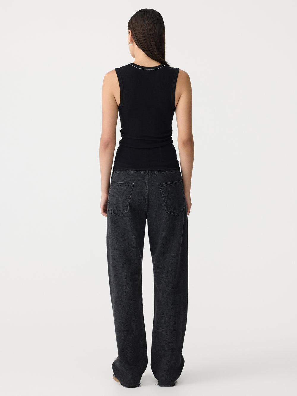Low Scooped Rib Tank Black