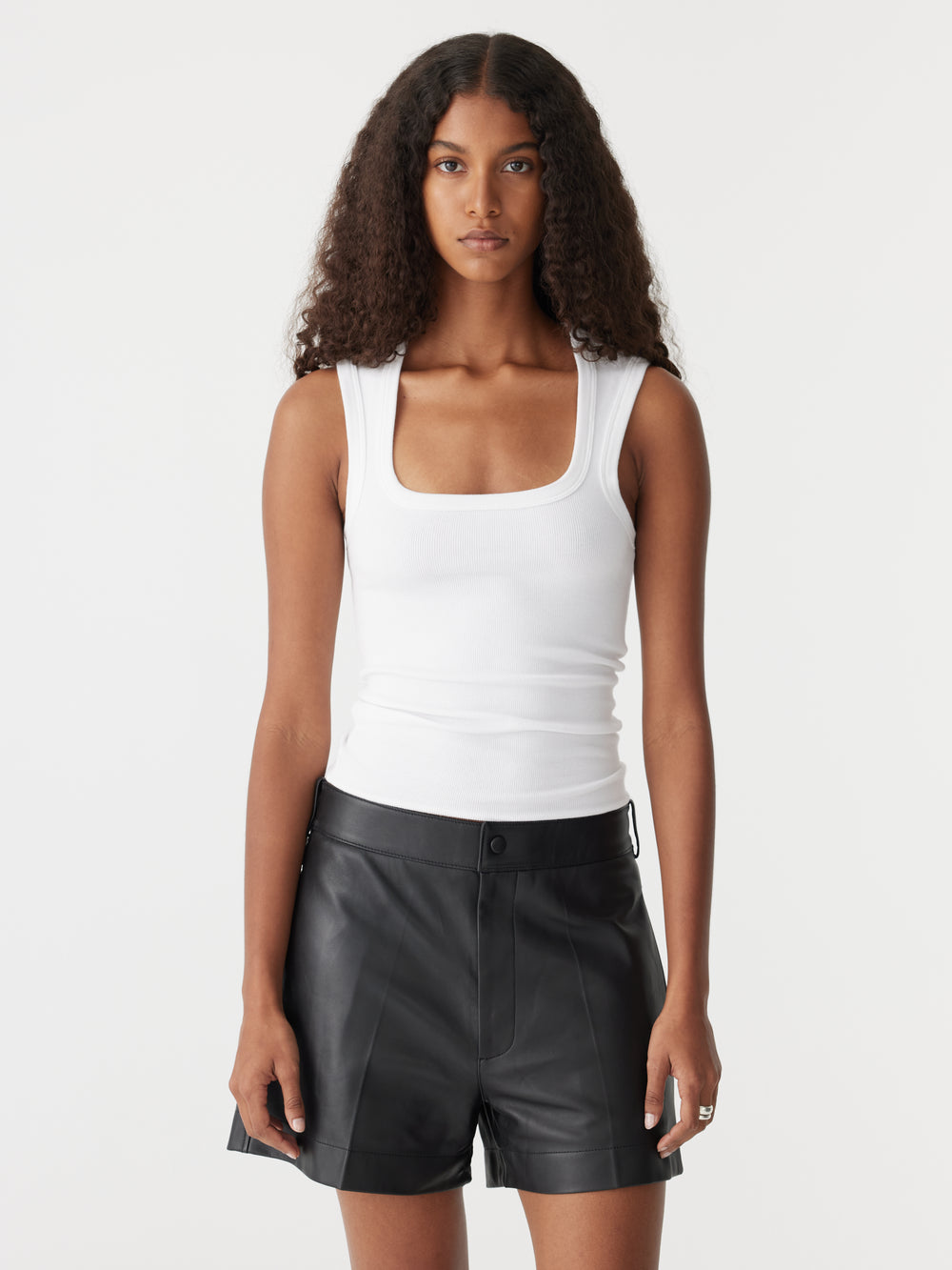 Low Scooped Rib Tank White