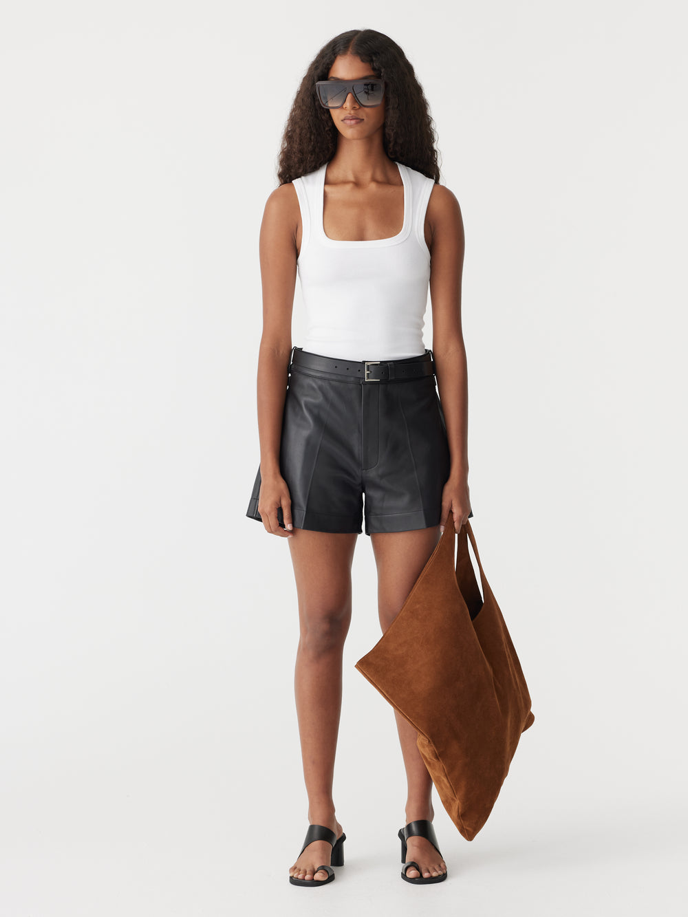 Low Scooped Rib Tank White