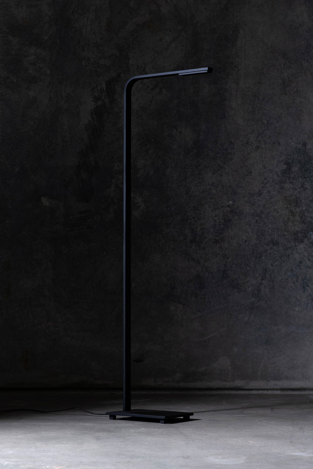 Piana Floor Lamp Matte Black Dimmable