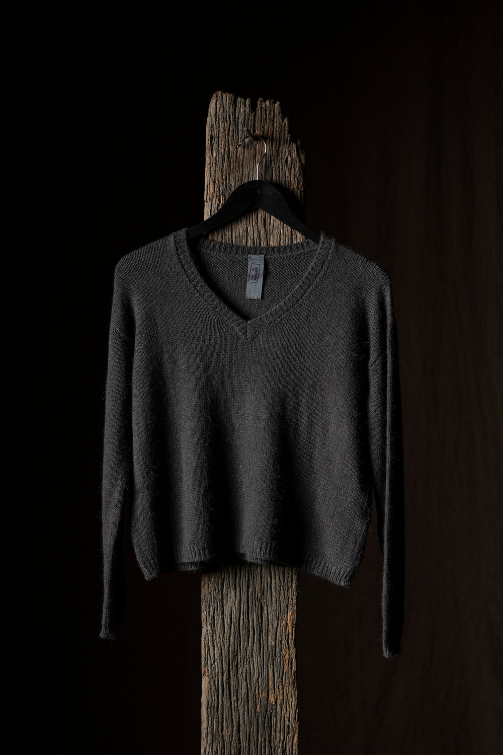 V-Neck Knit Sweater Cashmere Mole