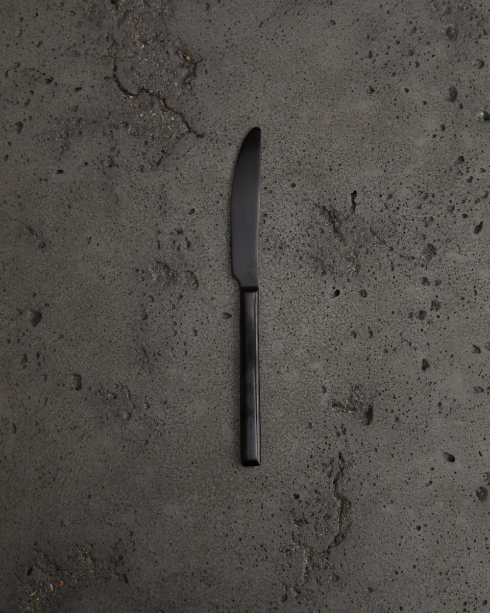 Pure Cutlery Table Knife in Stonewashed Black
