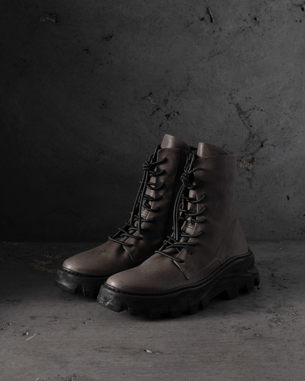 Balanced Tasker Lace Up Matte Elefante Soft Calf