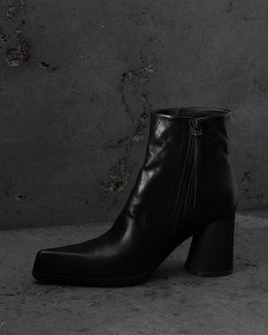 Bella Figura Calf Soft Matte Black