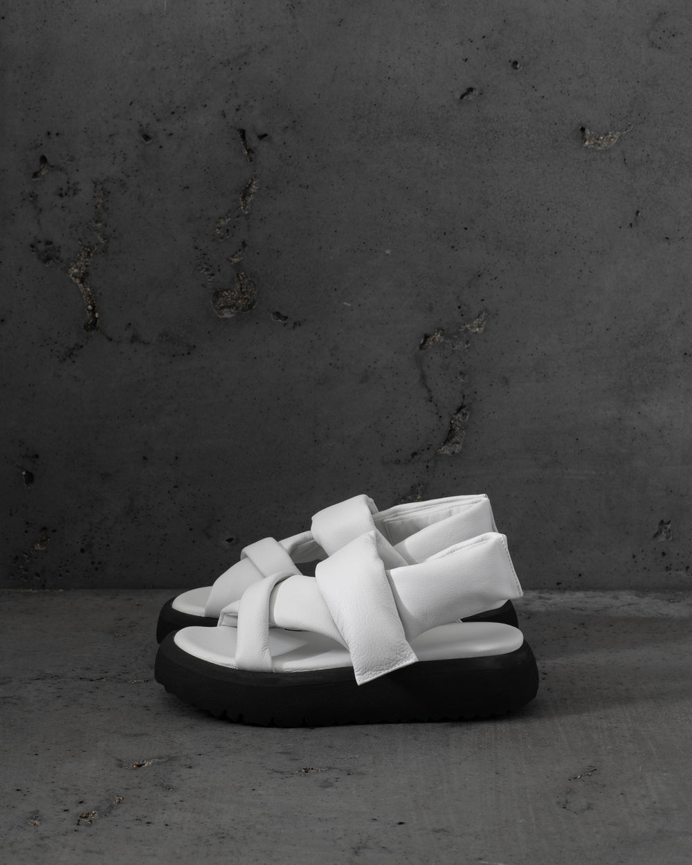 Slow Motion Bombato Calf Soft Matte White