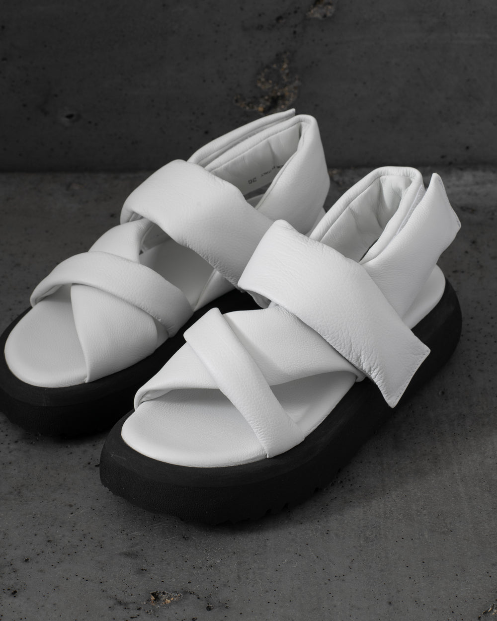Slow Motion Bombato Calf Soft Matte White