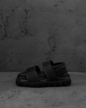 Undertone Calf Stretch Black