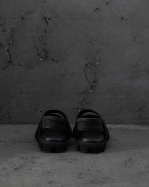 Undertone Calf Stretch Black