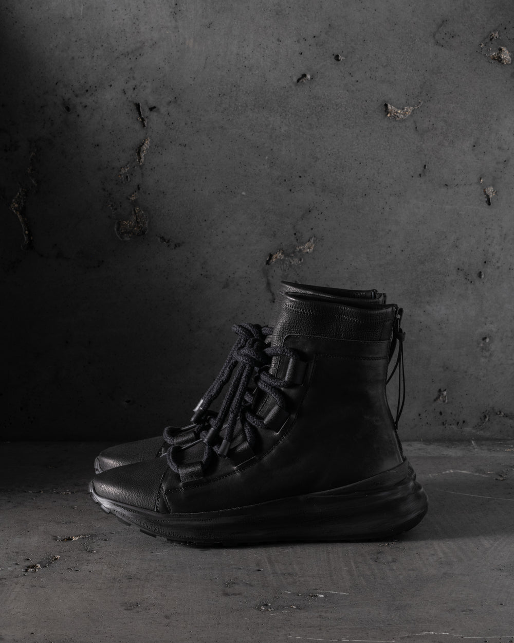 Mens Double Feature Calf Stretch Leather Sneakers Black (2114)