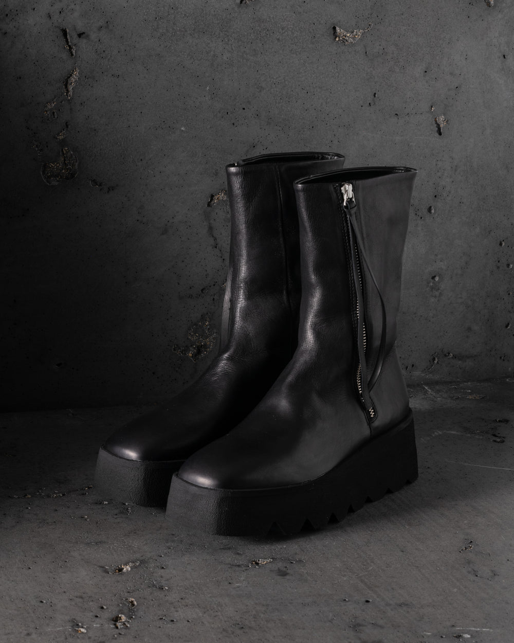 Womens A List Boots with Side Zips Calf Santiago Black