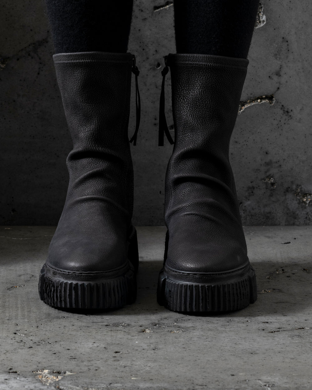 Womens Side Zip Boots Stretch Calf Black