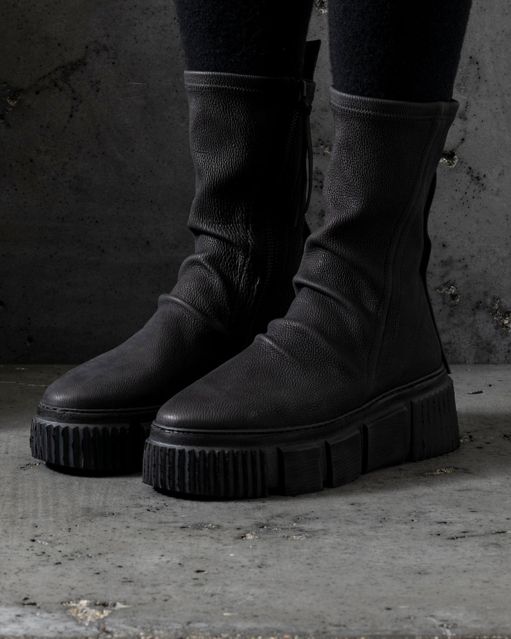 Womens Side Zip Boots Stretch Calf Black