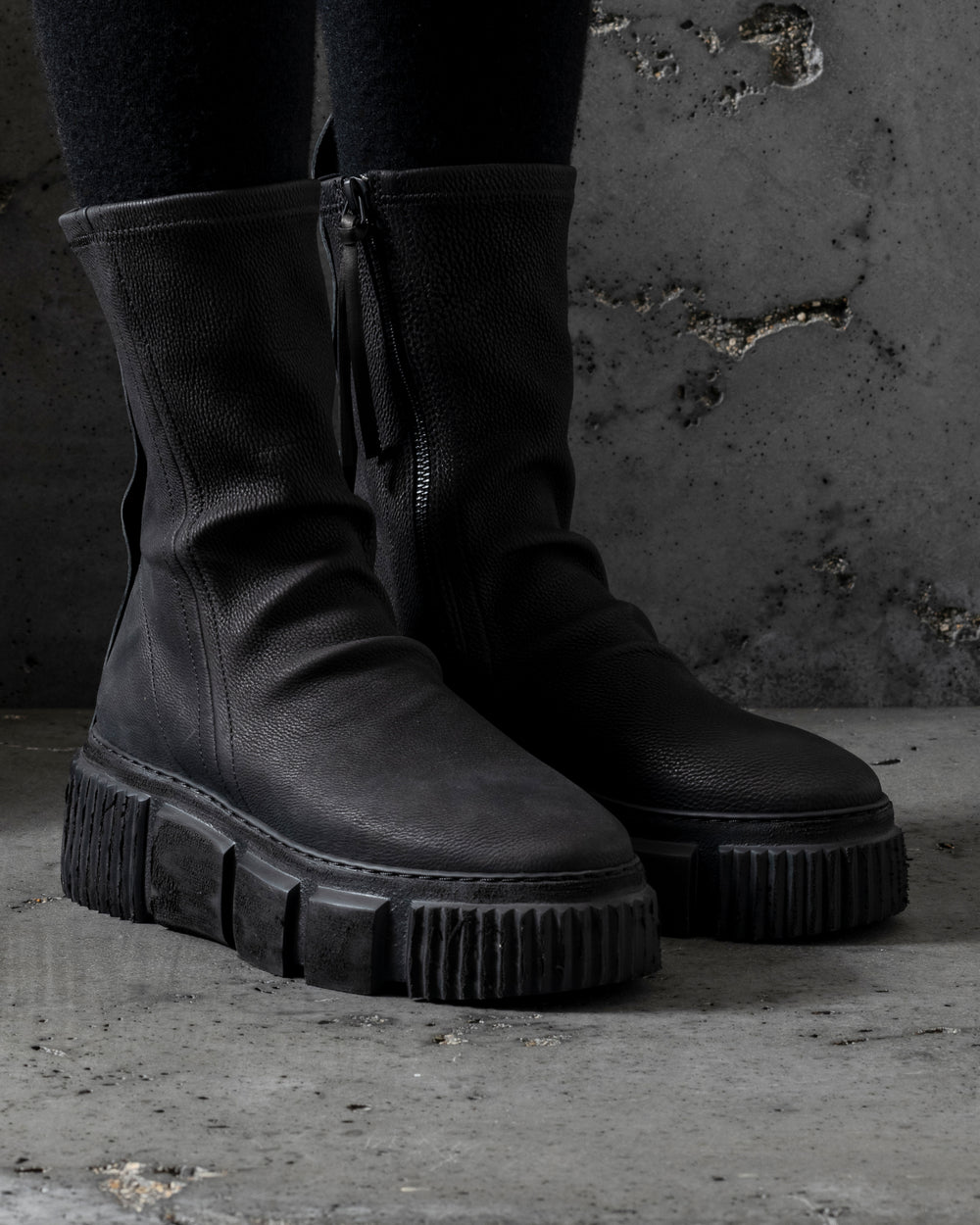 Womens Side Zip Boots Stretch Calf Black