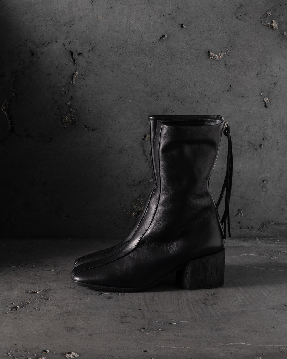 Womens No Drama Boots with Heels Calf Santiago Black