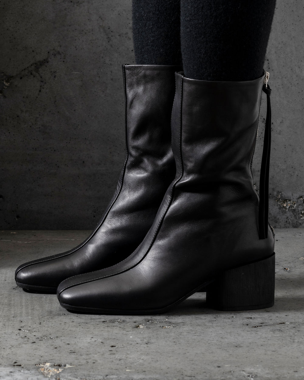 Womens No Drama Boots with Heels Calf Santiago Black