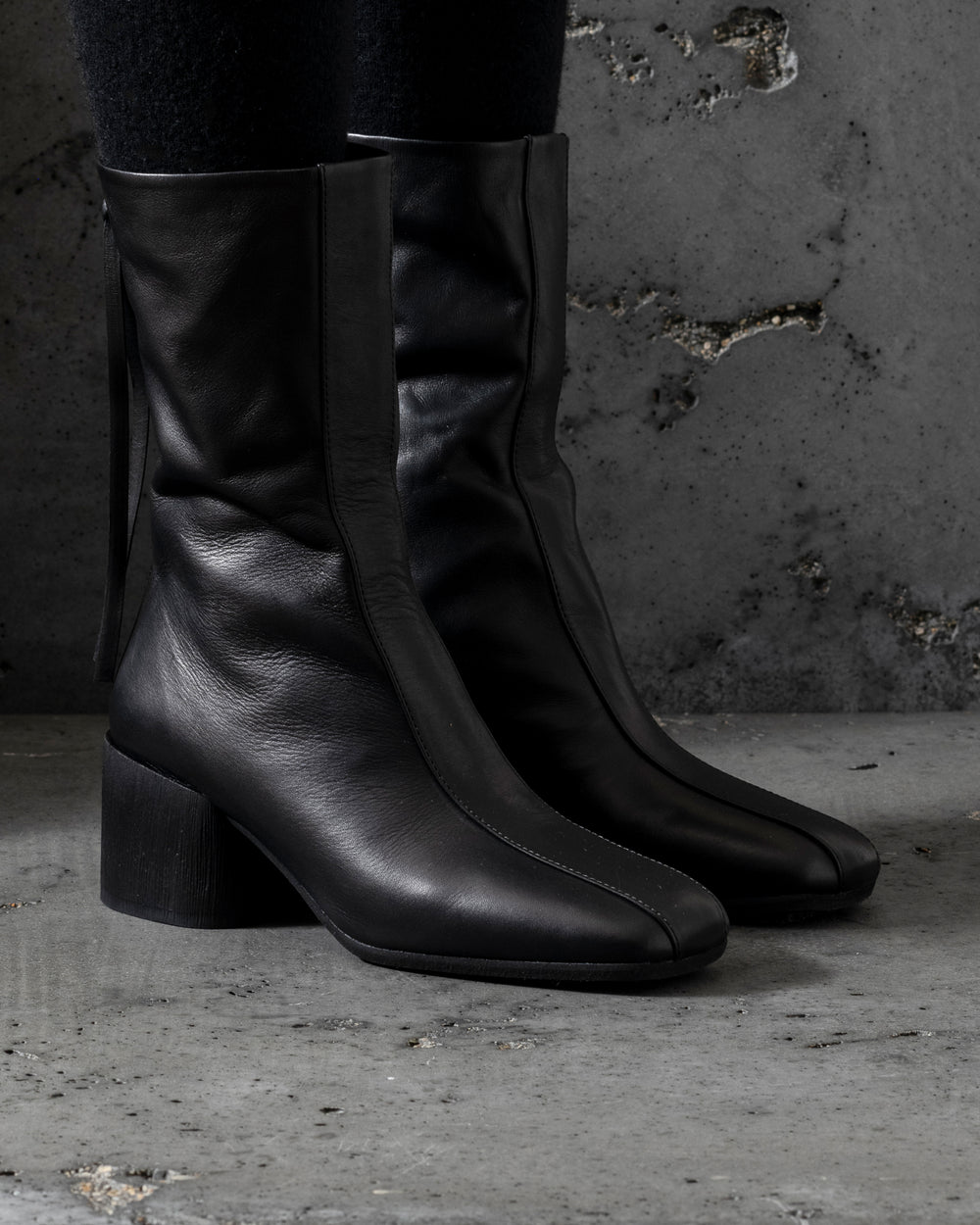 Womens No Drama Boots with Heels Calf Santiago Black