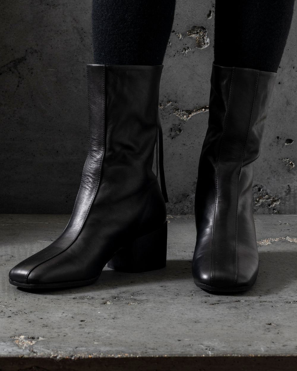 Womens No Drama Boots with Heels Calf Santiago Black