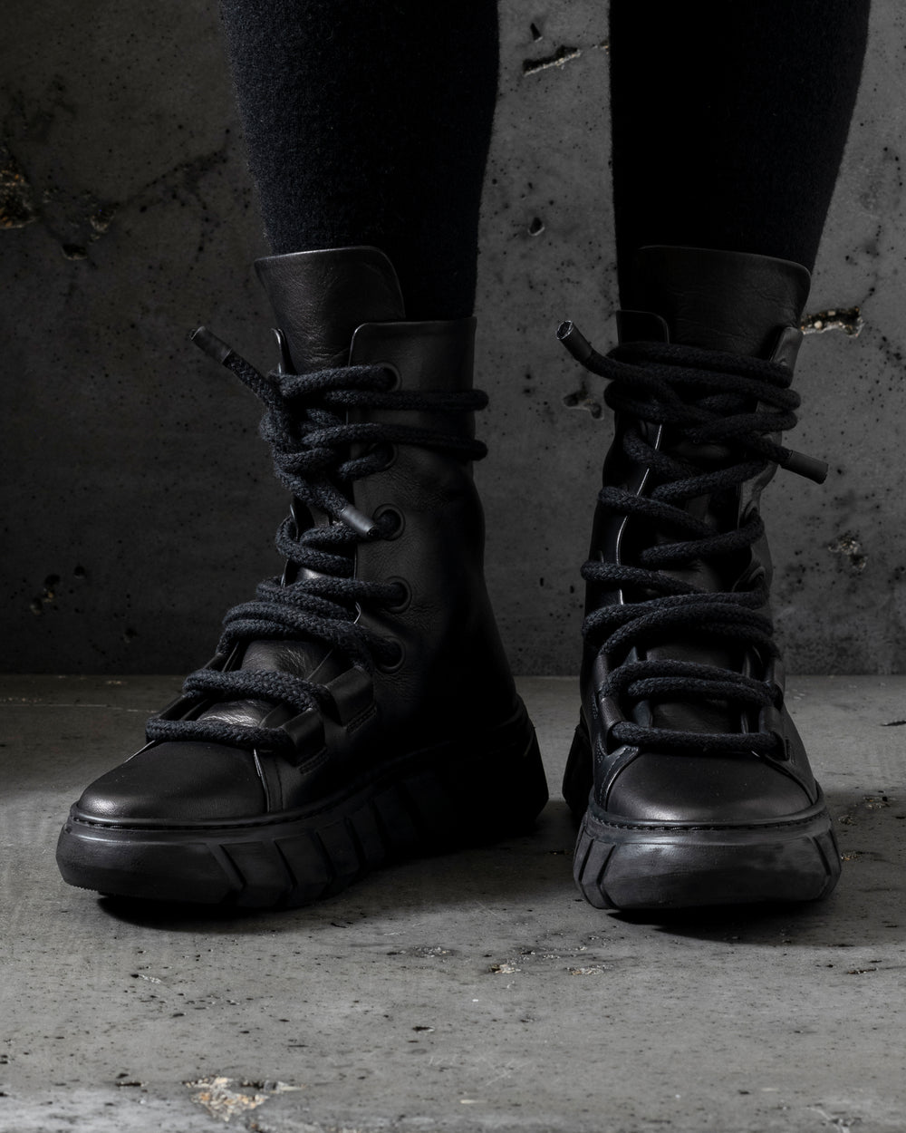 Womens Potential Calf Santiago Black