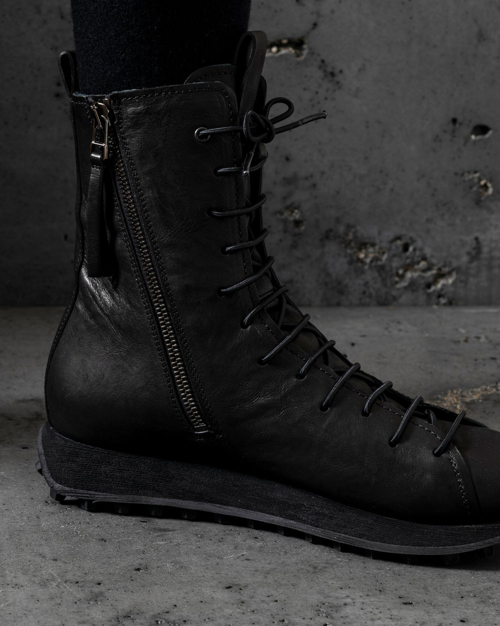 Womens Team Player Lace Up Sneakers Calf Matte Black