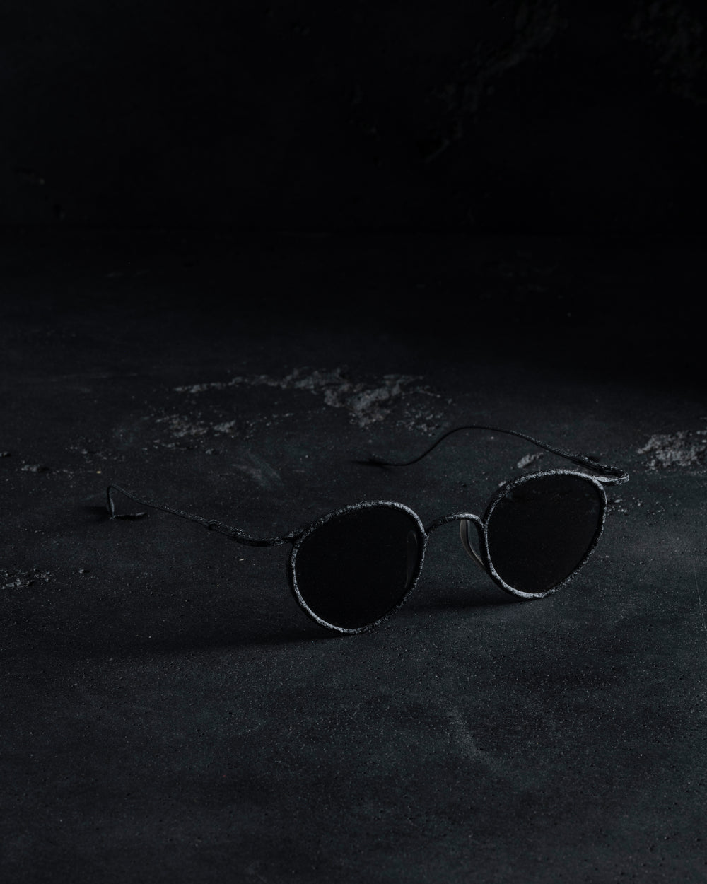 RG1939ZC Antique Black x Dark Grey Lens