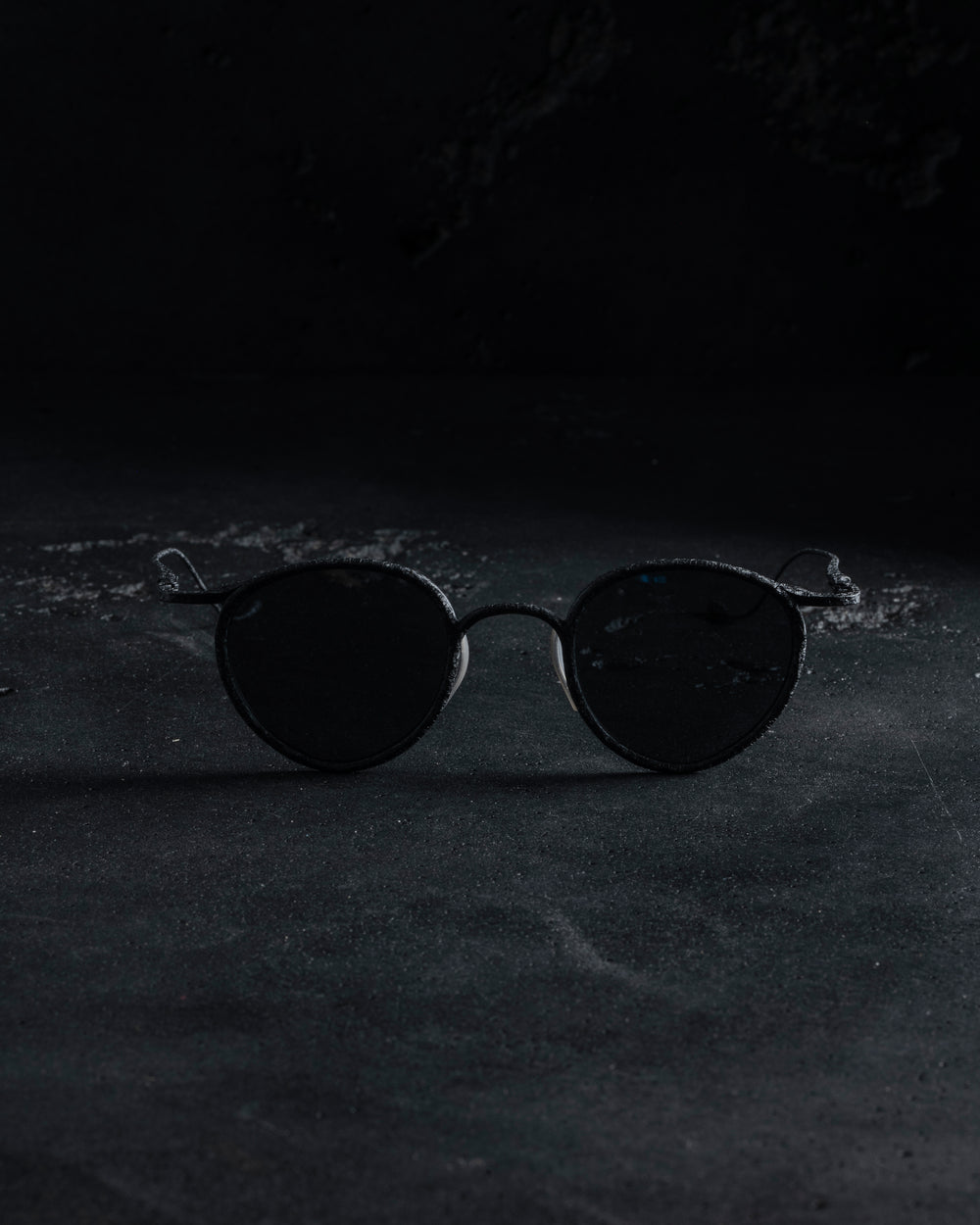 RG1939ZC Antique Black x Dark Grey Lens