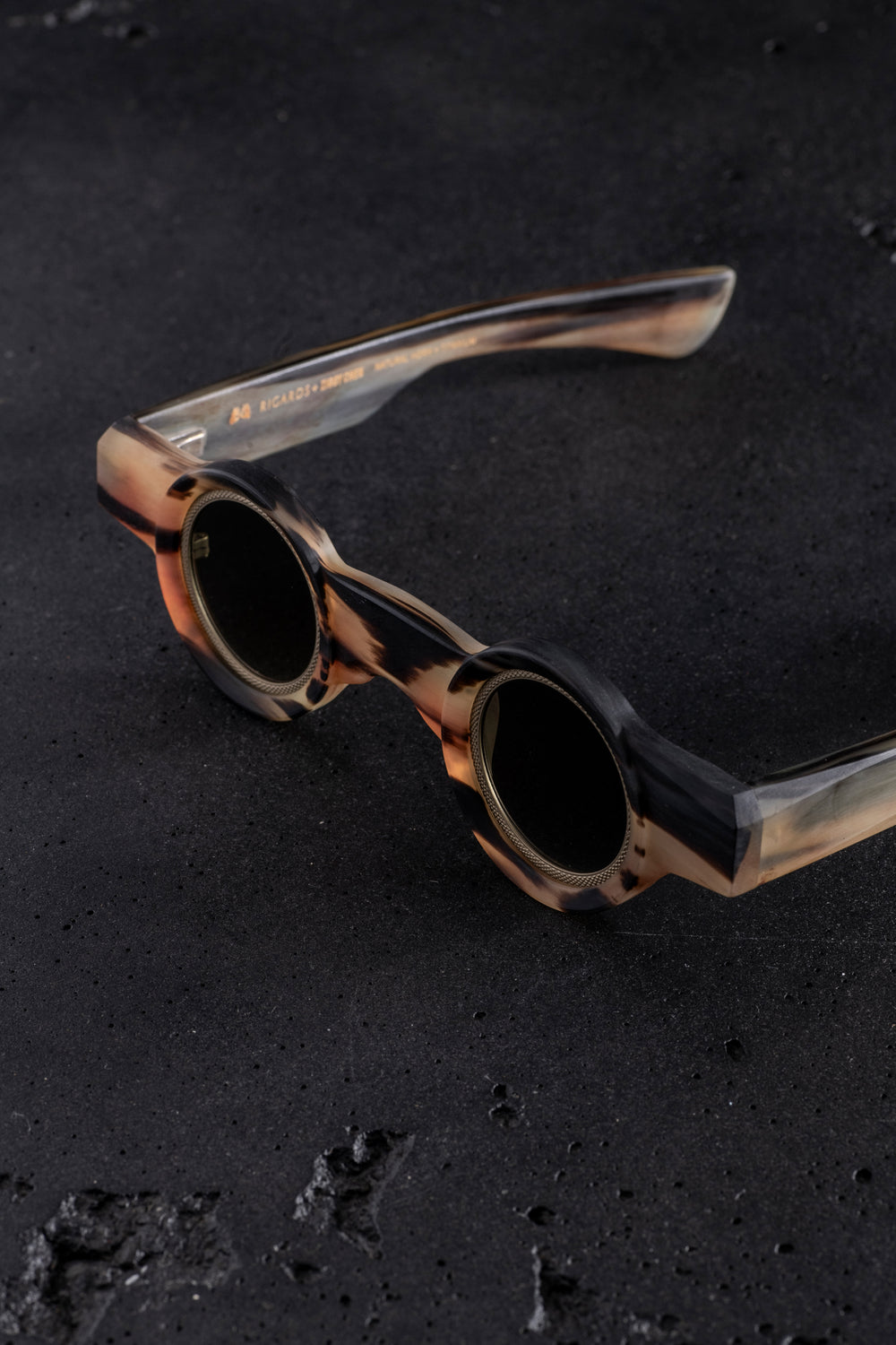 Z-Horn Dark Camo Horn Matte x Grey Gradient Lens