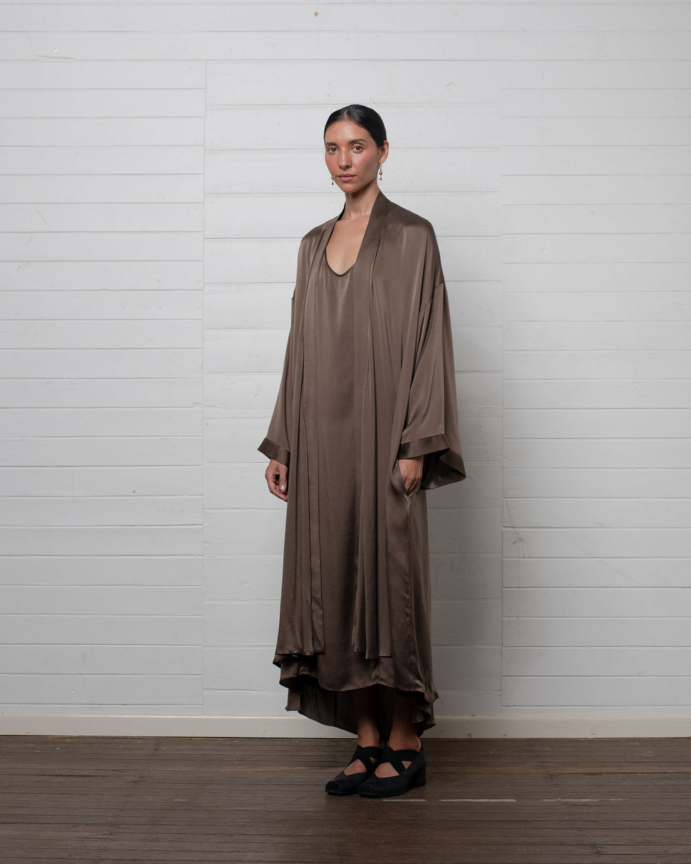 Stonewashed Stretch Satin Robe Hazelnut