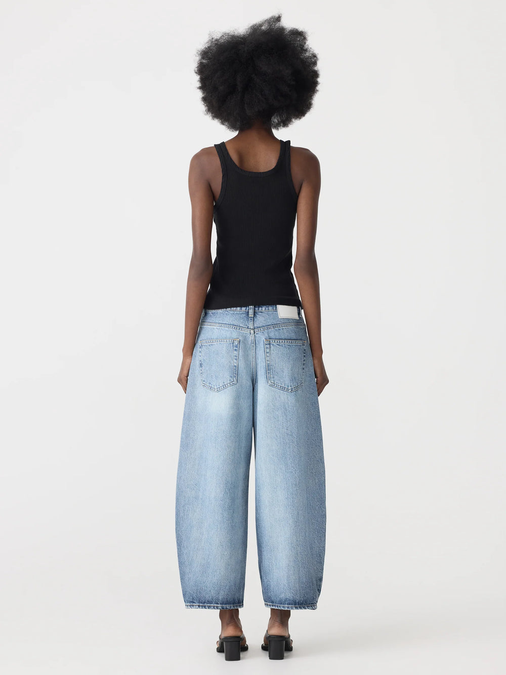 Barrel Leg Jean Super Light Wash