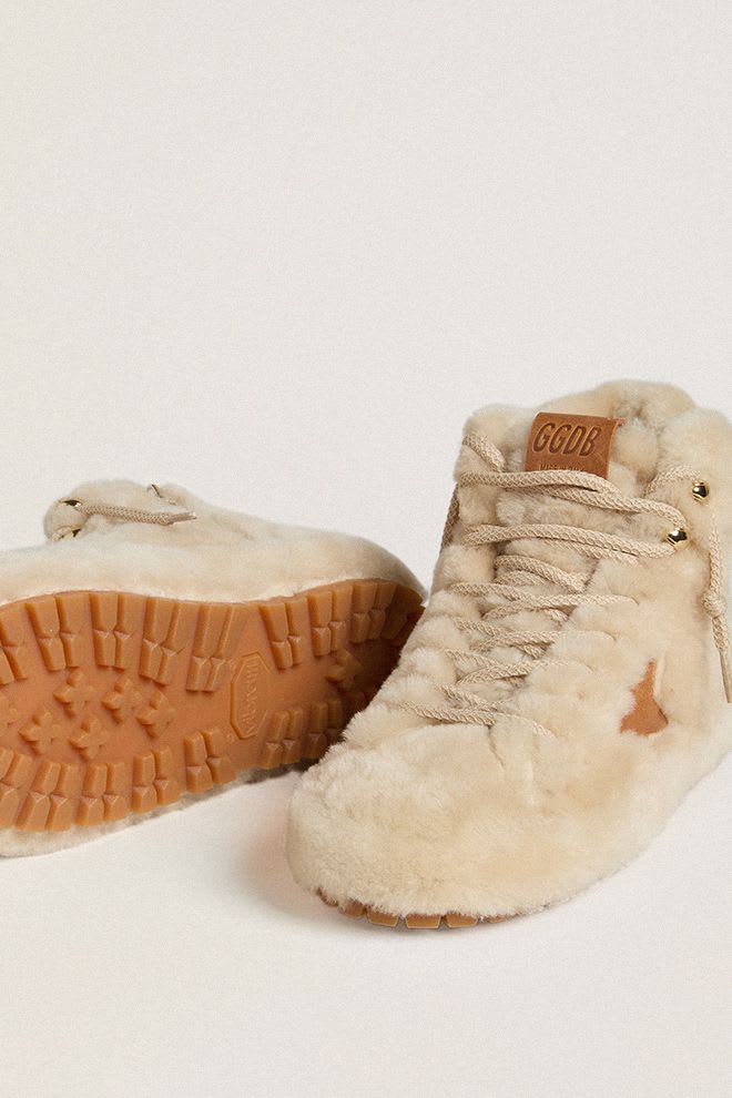 Women's Francy in Beige Shearling w/ Brown Leather Star