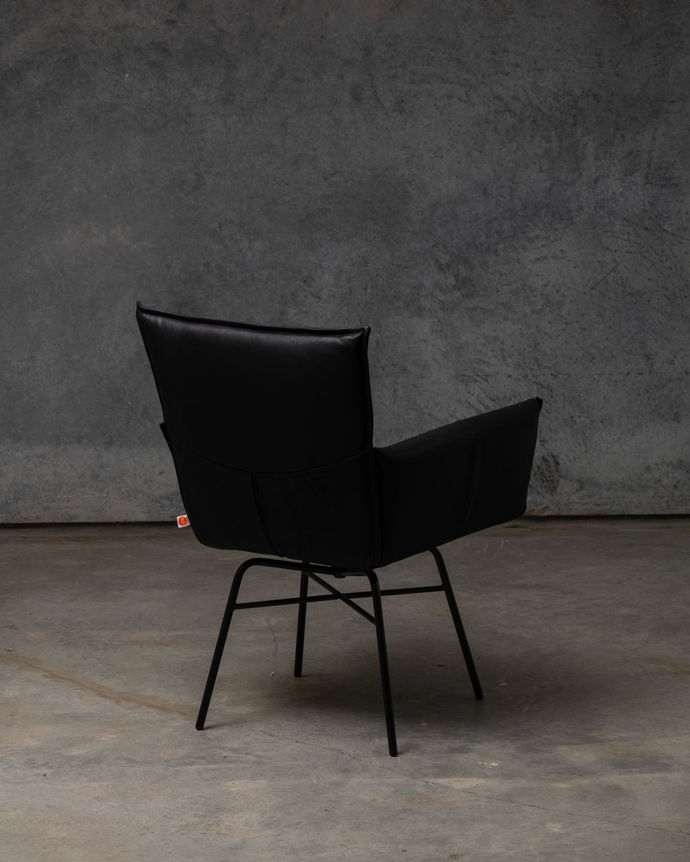 Sanne Swivel Chair Old Glory Frame - Luxor Black