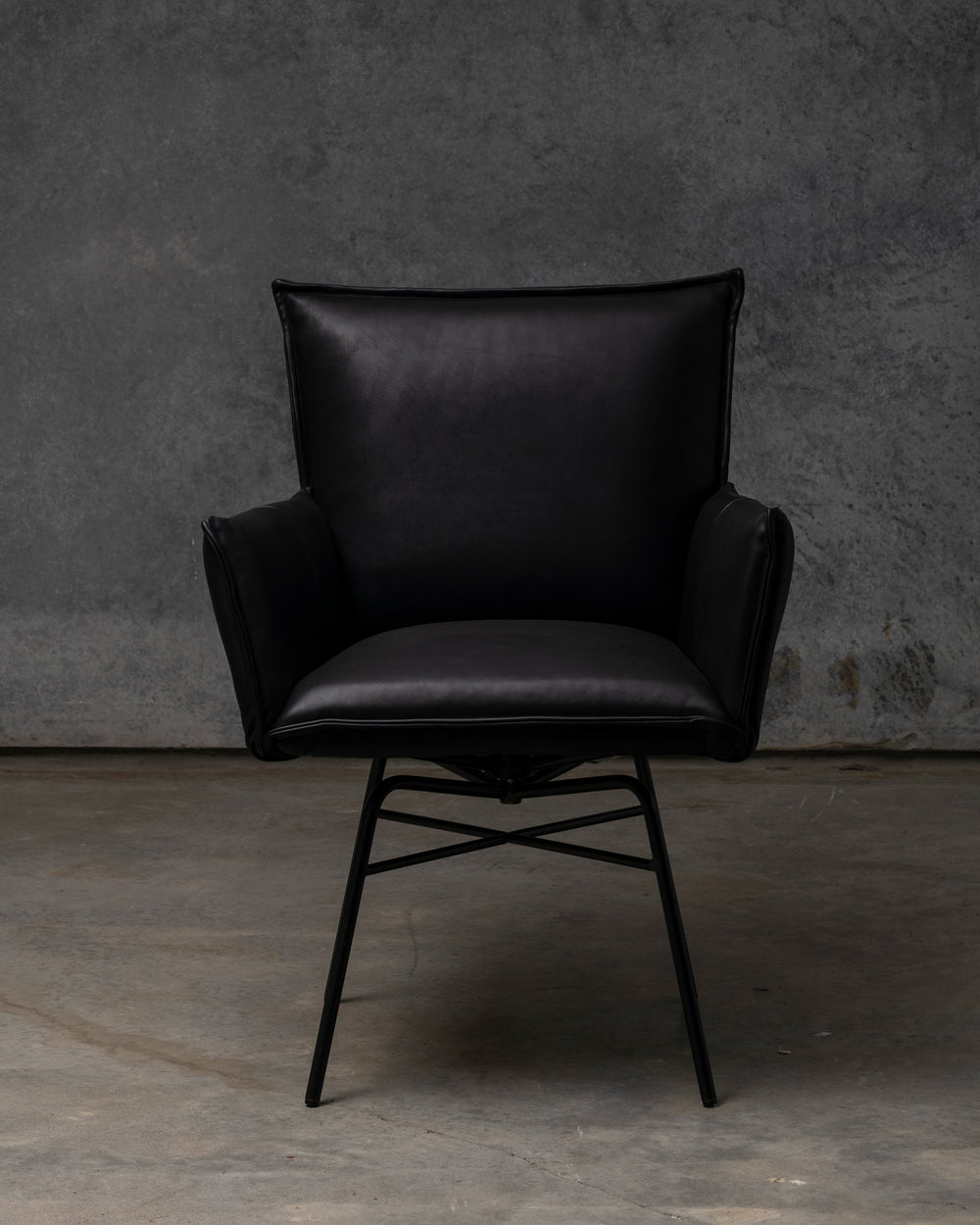 Sanne Swivel Chair Old Glory Frame - Luxor Black