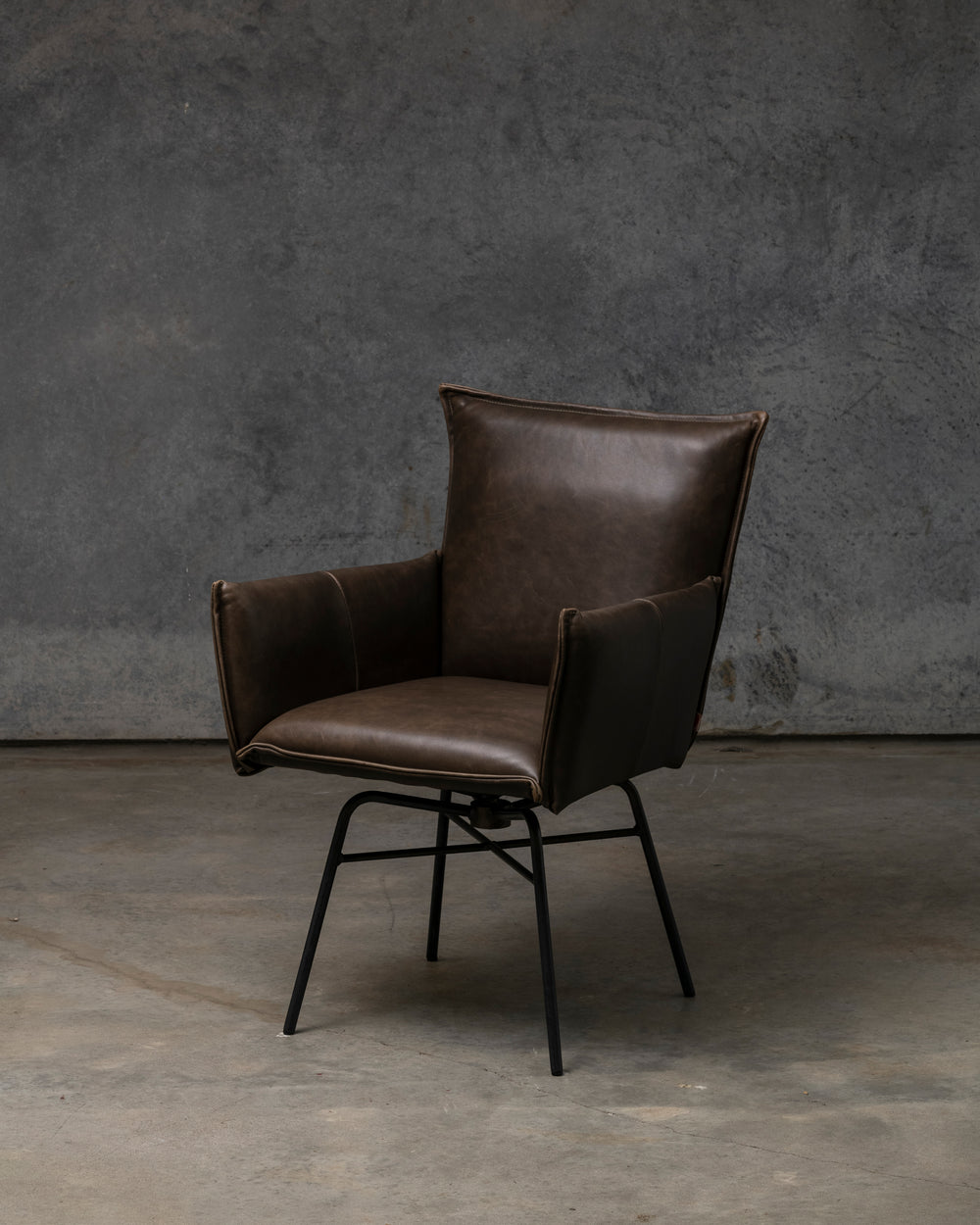 Sanne Swivel Chair Old Glory Frame - Luxor Grey