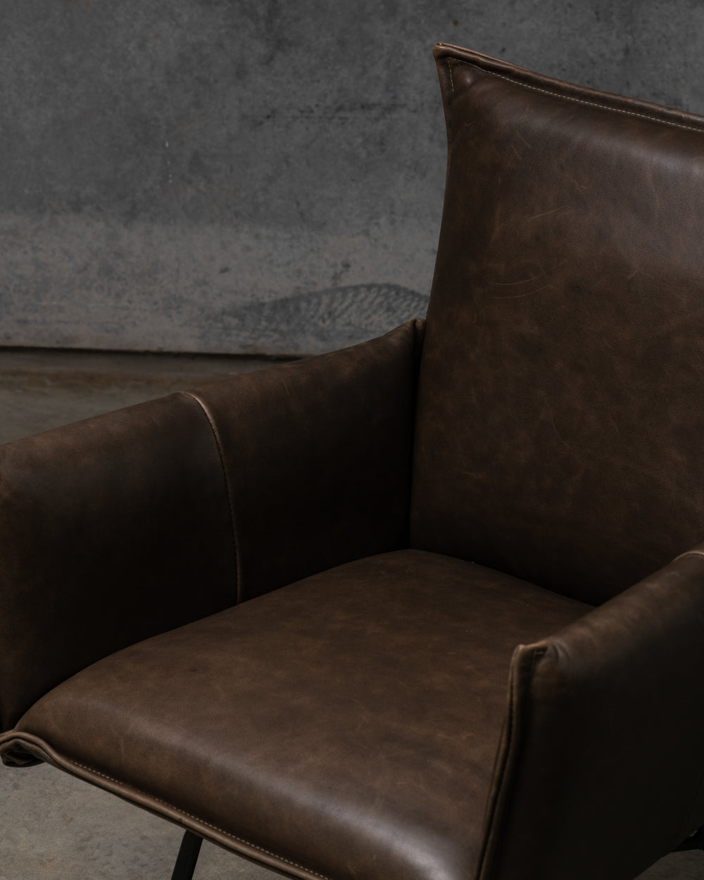 Sanne Swivel Chair Old Glory Frame - Luxor Grey