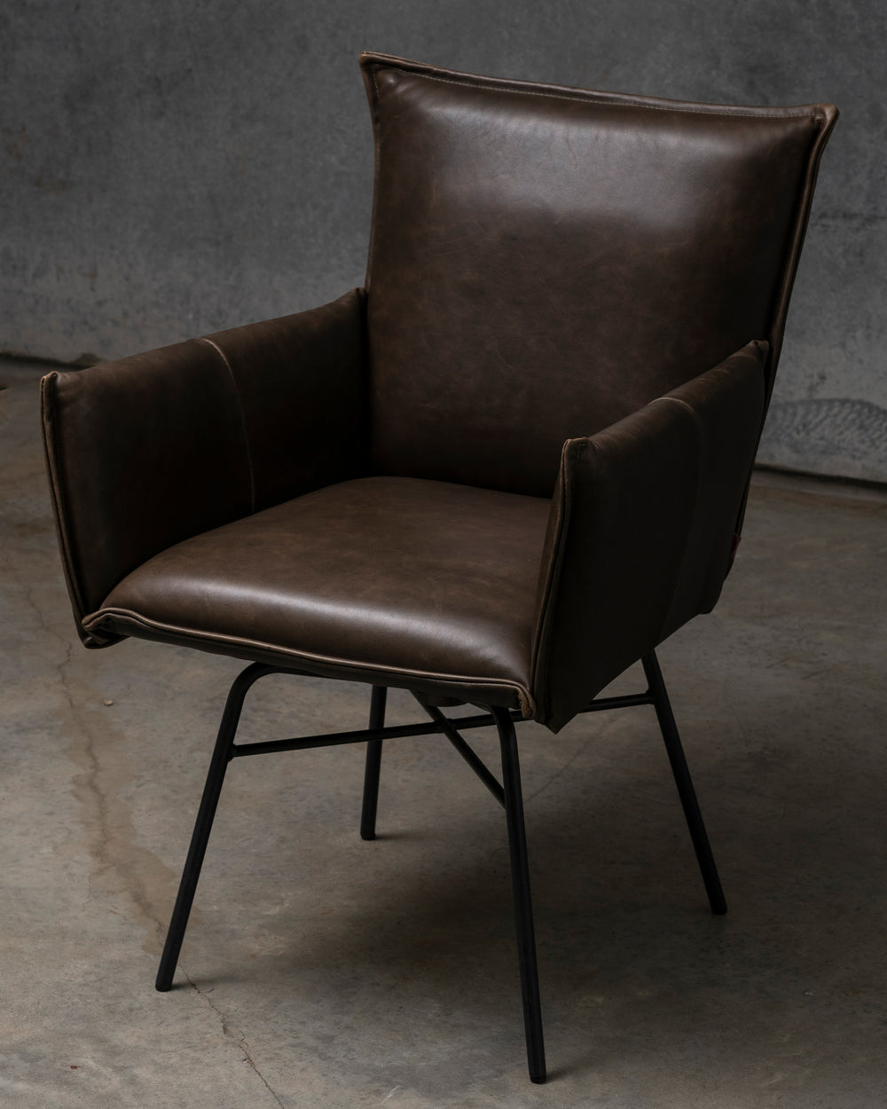 Sanne Swivel Chair Old Glory Frame - Luxor Grey