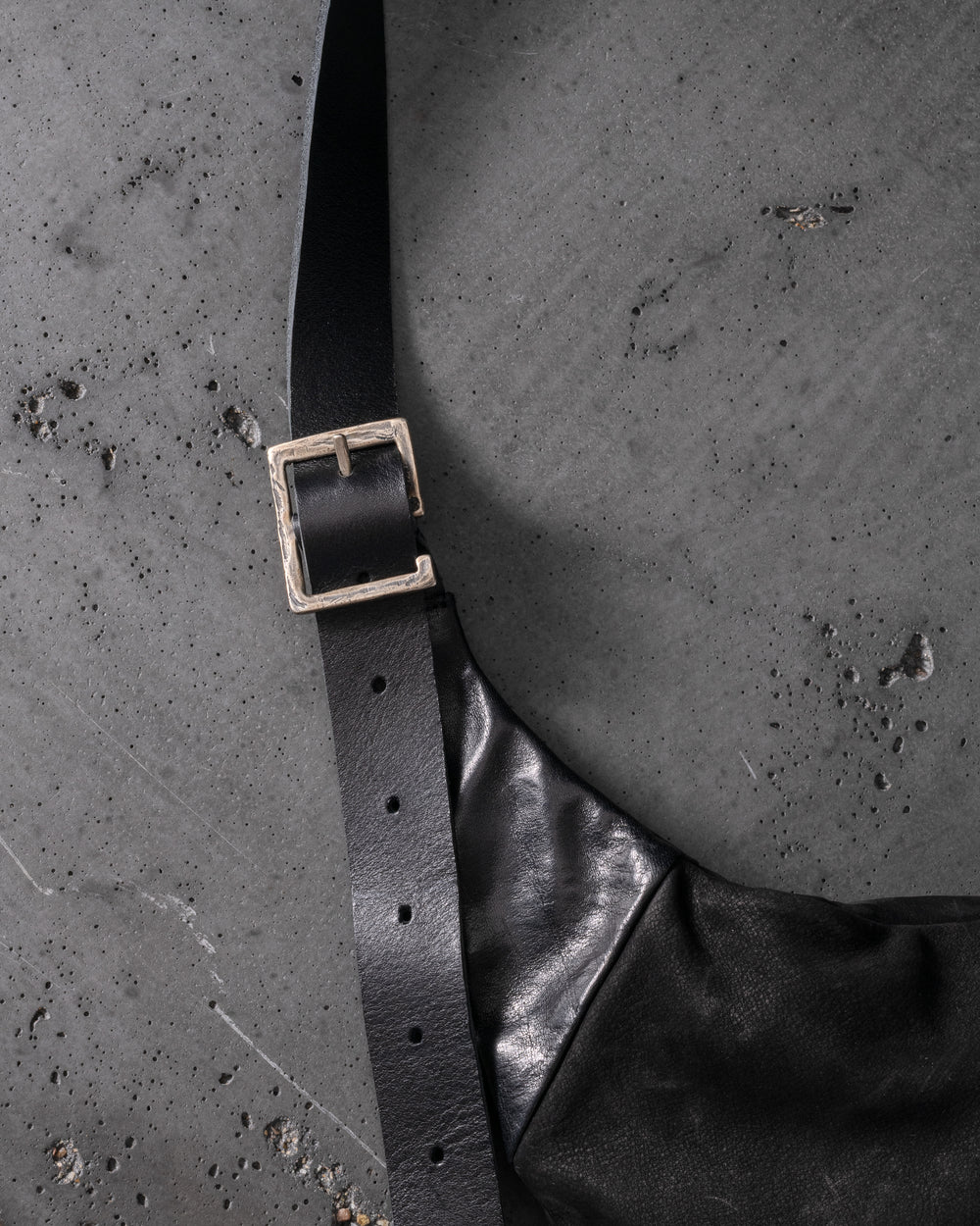 Saragon GRP Black