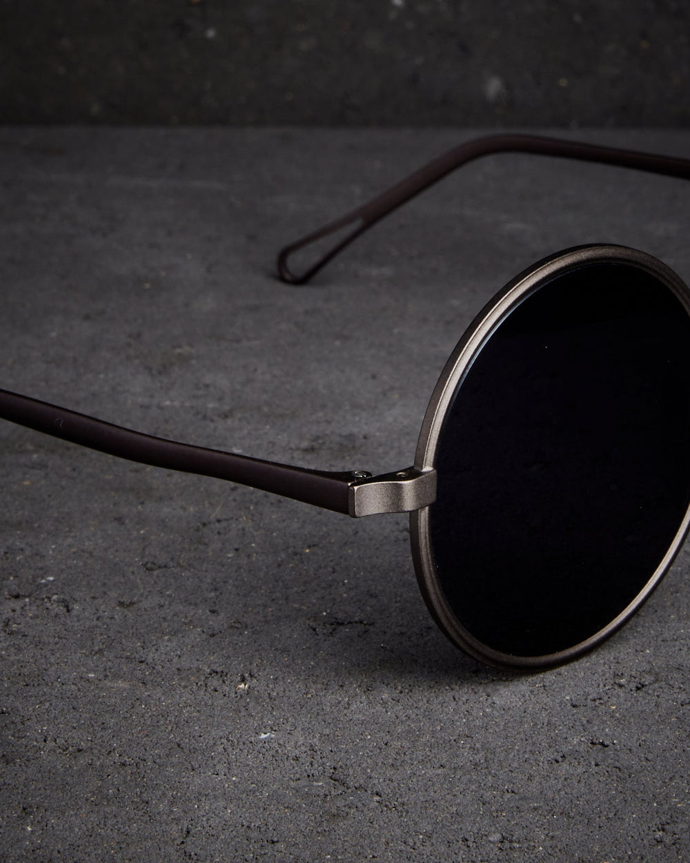 The Victorian II - UW5 Grey Copper w/ Dark Grey Lens