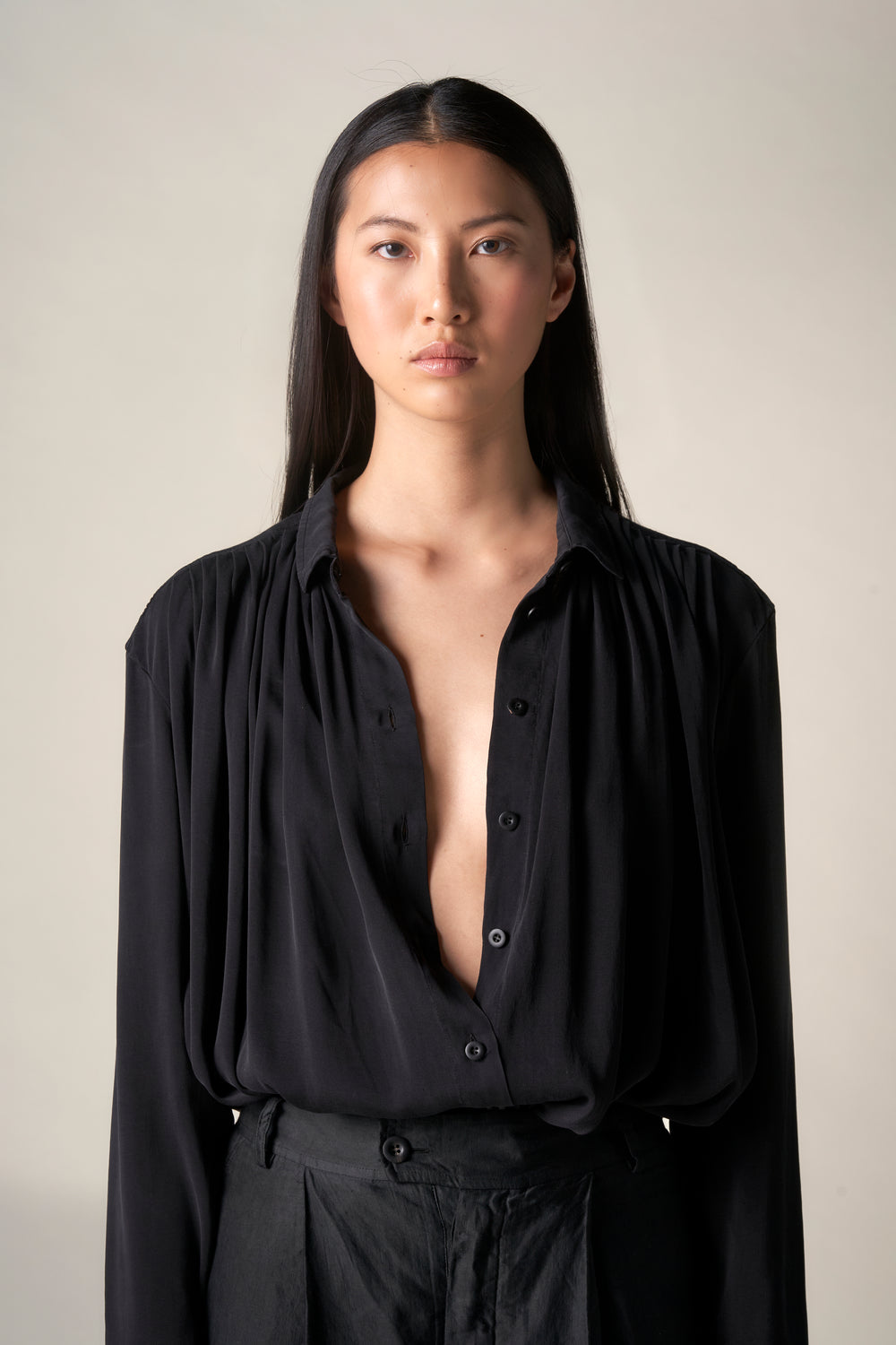 Silk Gathered Shirt Black