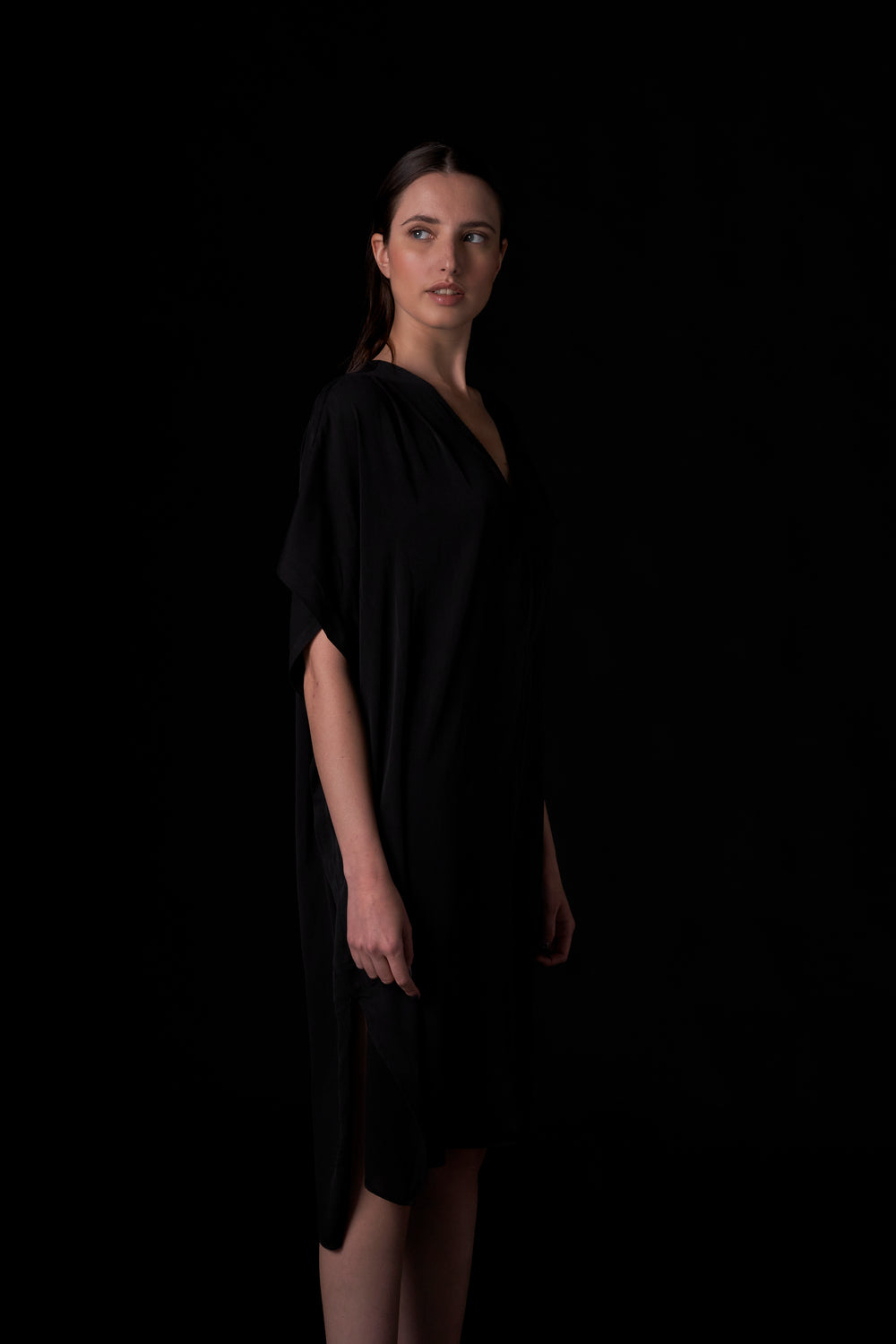 Silk Short Kaftan Black