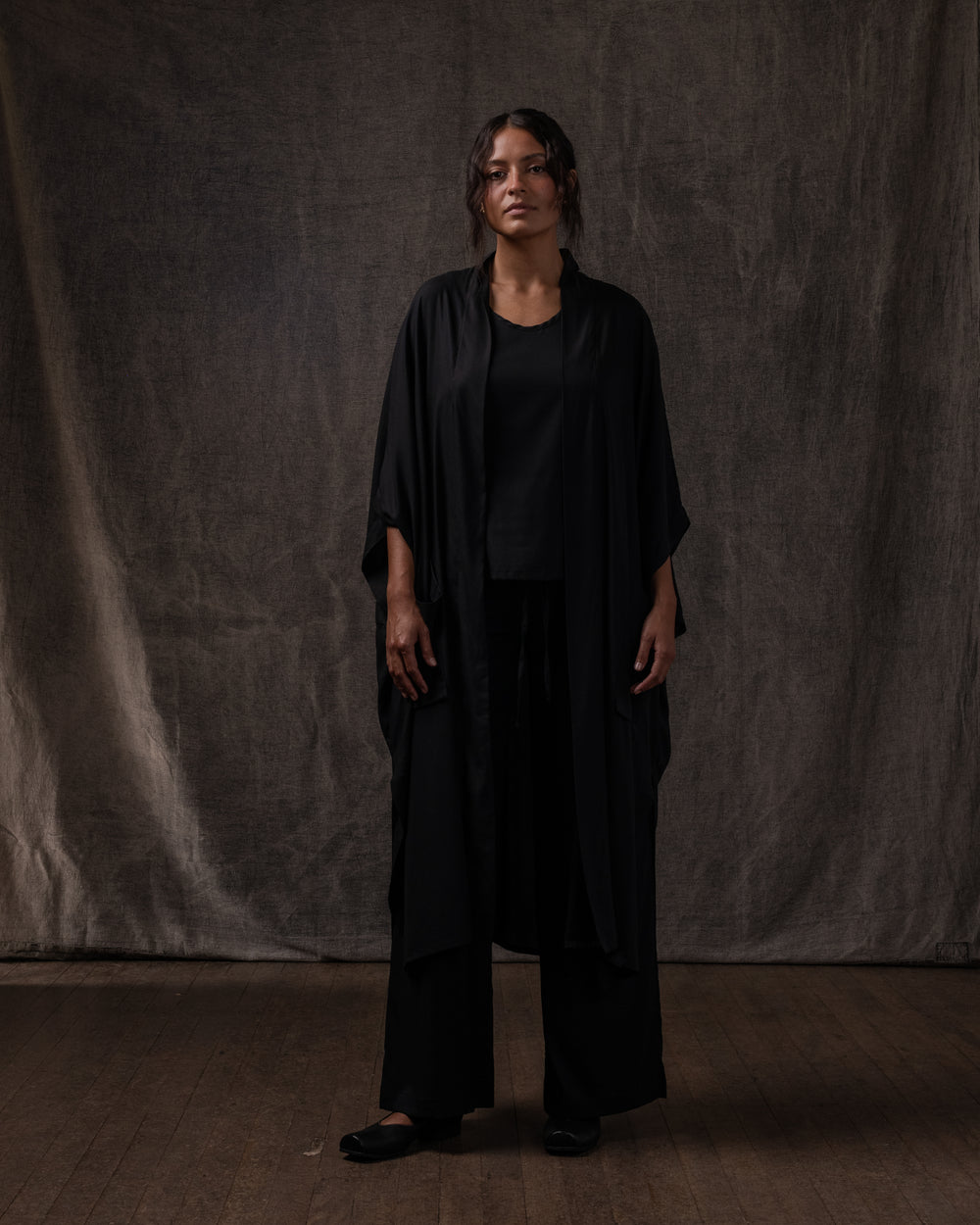 Sleeveless Kimono Silk Satin Stretch Black