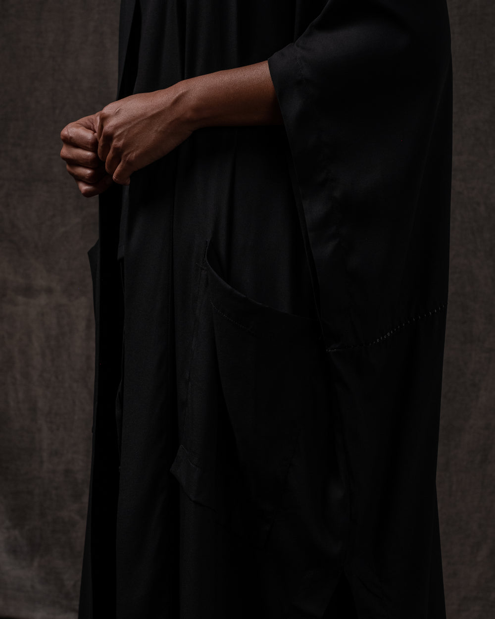 Sleeveless Kimono Silk Satin Stretch Black