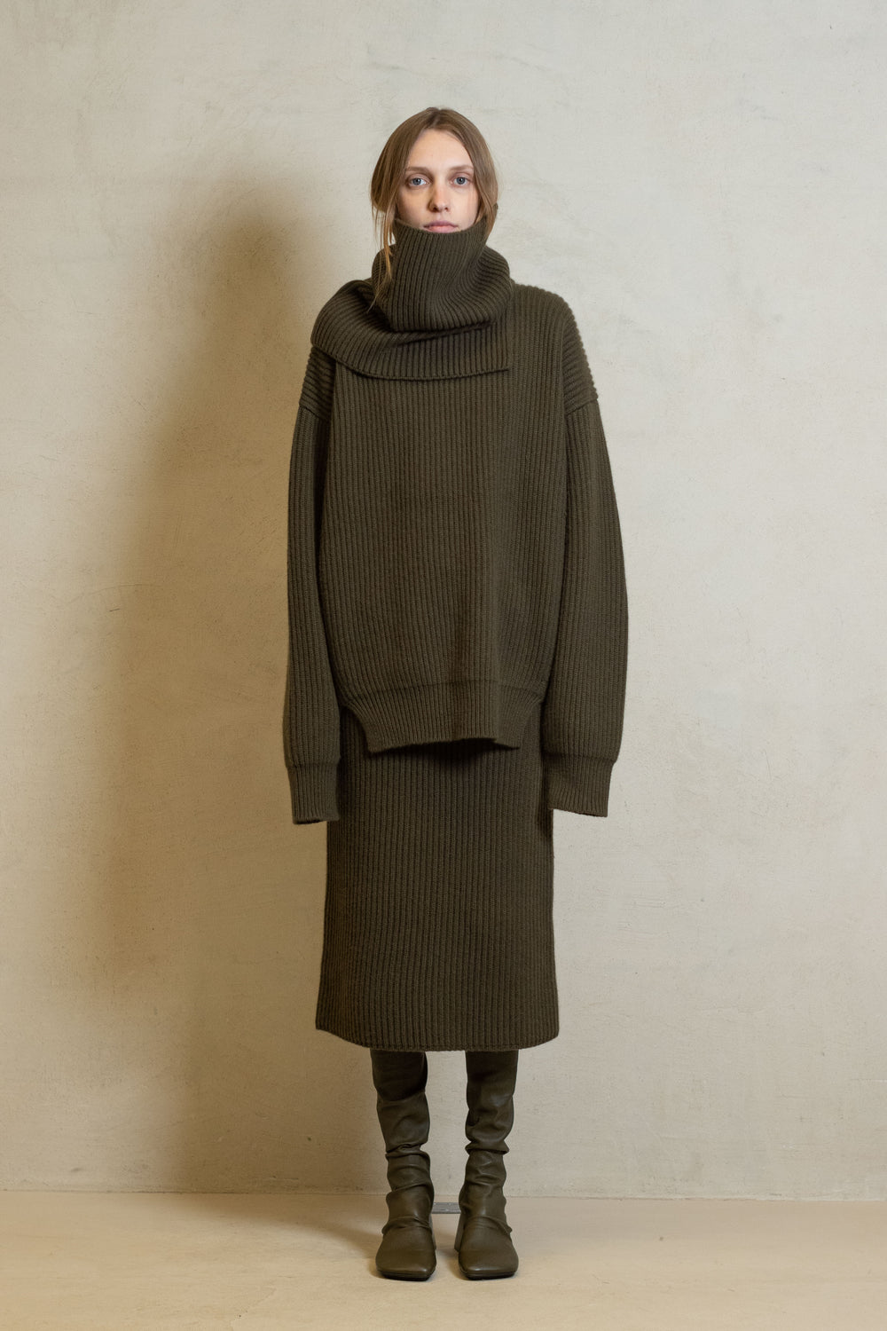 Over Top Ribbed Cashmere Army Green