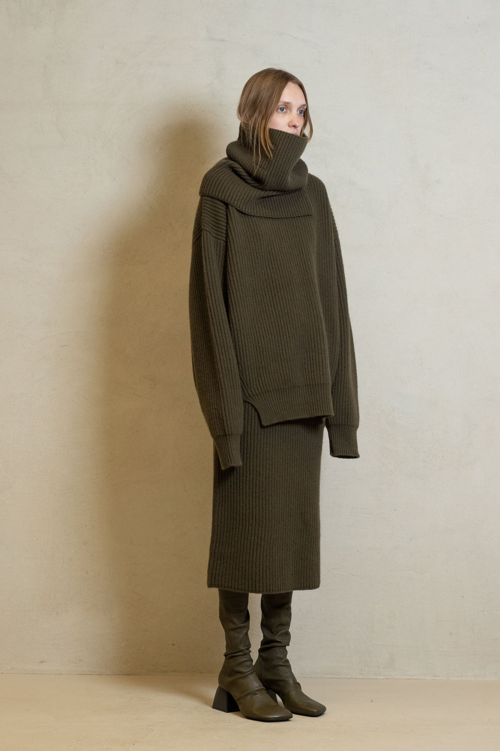 Over Top Ribbed Cashmere Army Green