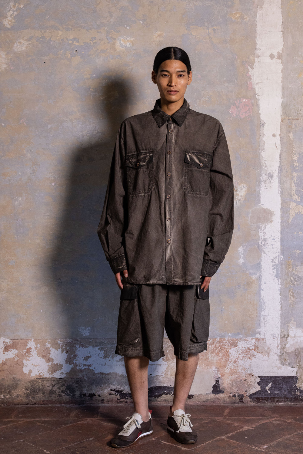 Tavis Top Grey Brown