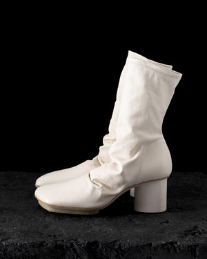 Stretch Leather Stone Boots Off White