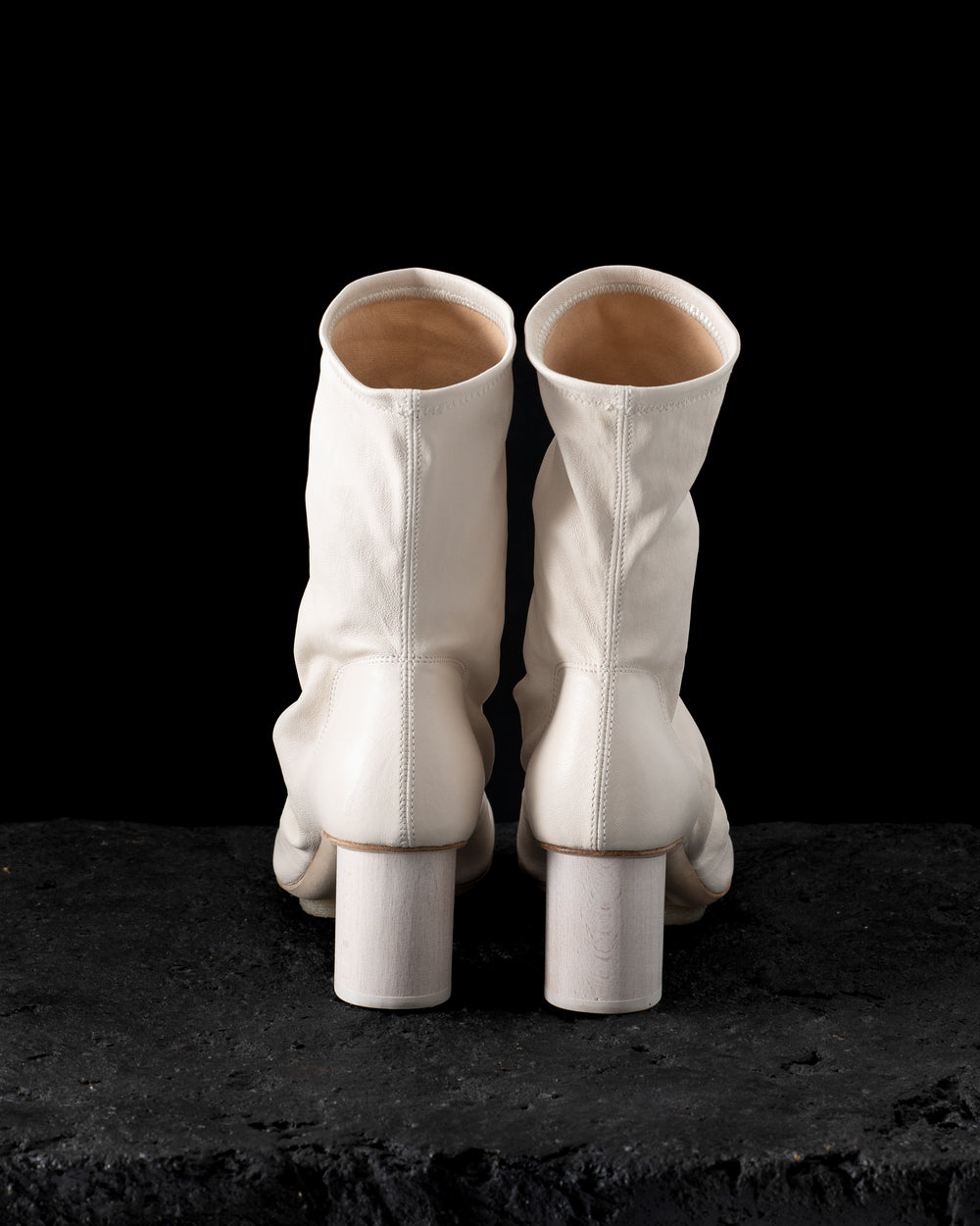 Stretch Leather Stone Boots Off White