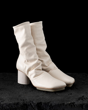 Stretch Leather Stone Boots Off White